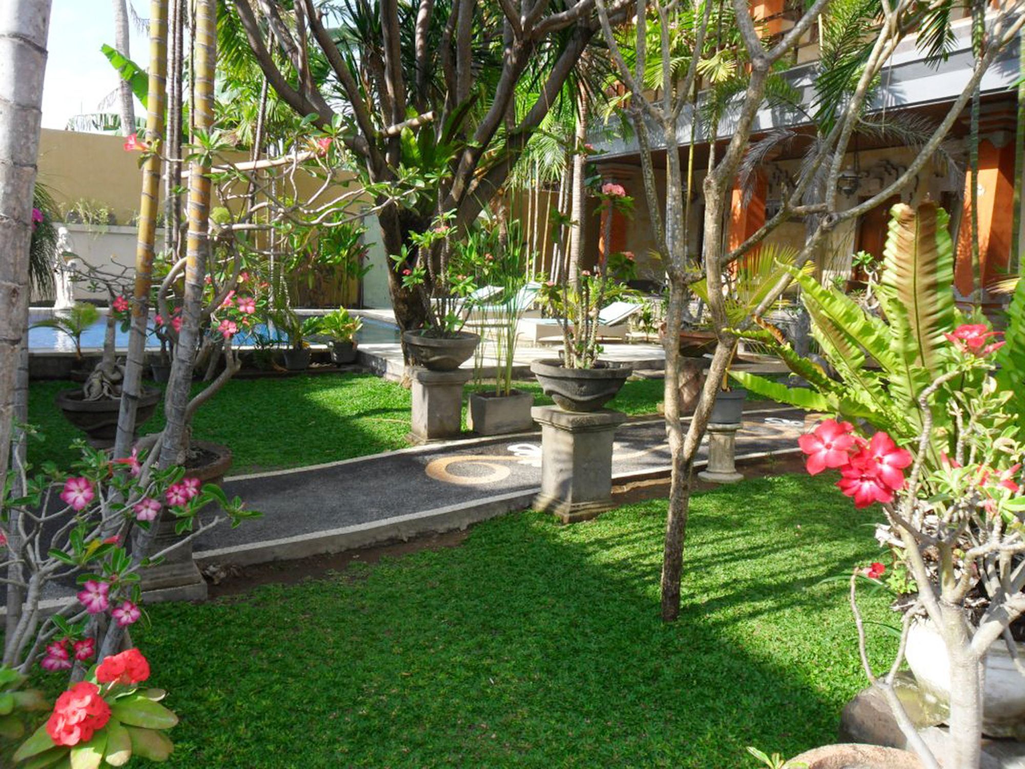 Puri Anom 3* Sanur (Bali)